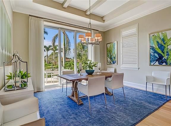 4th image of 720 Park Shore Dr