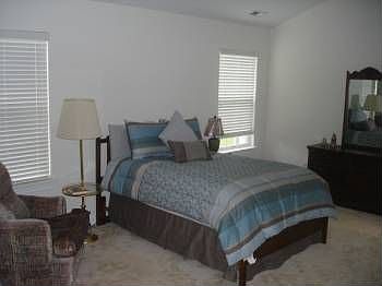 5th image of 112 Carolinian Dr