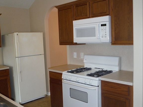 3rd image of 11311 Hemington Dr