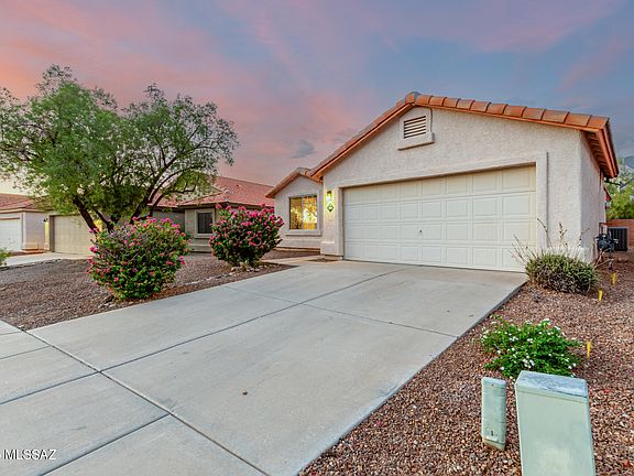 4th image of 3500 W Camino De Caliope