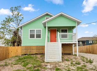 1028 15th St, San Leon, TX 77539