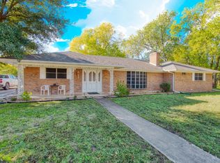 511 E Thomas St, Pilot Point, TX 76258