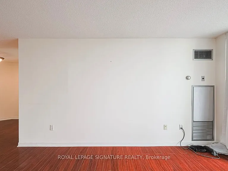7250 Yonge St #1003 — Photo 15