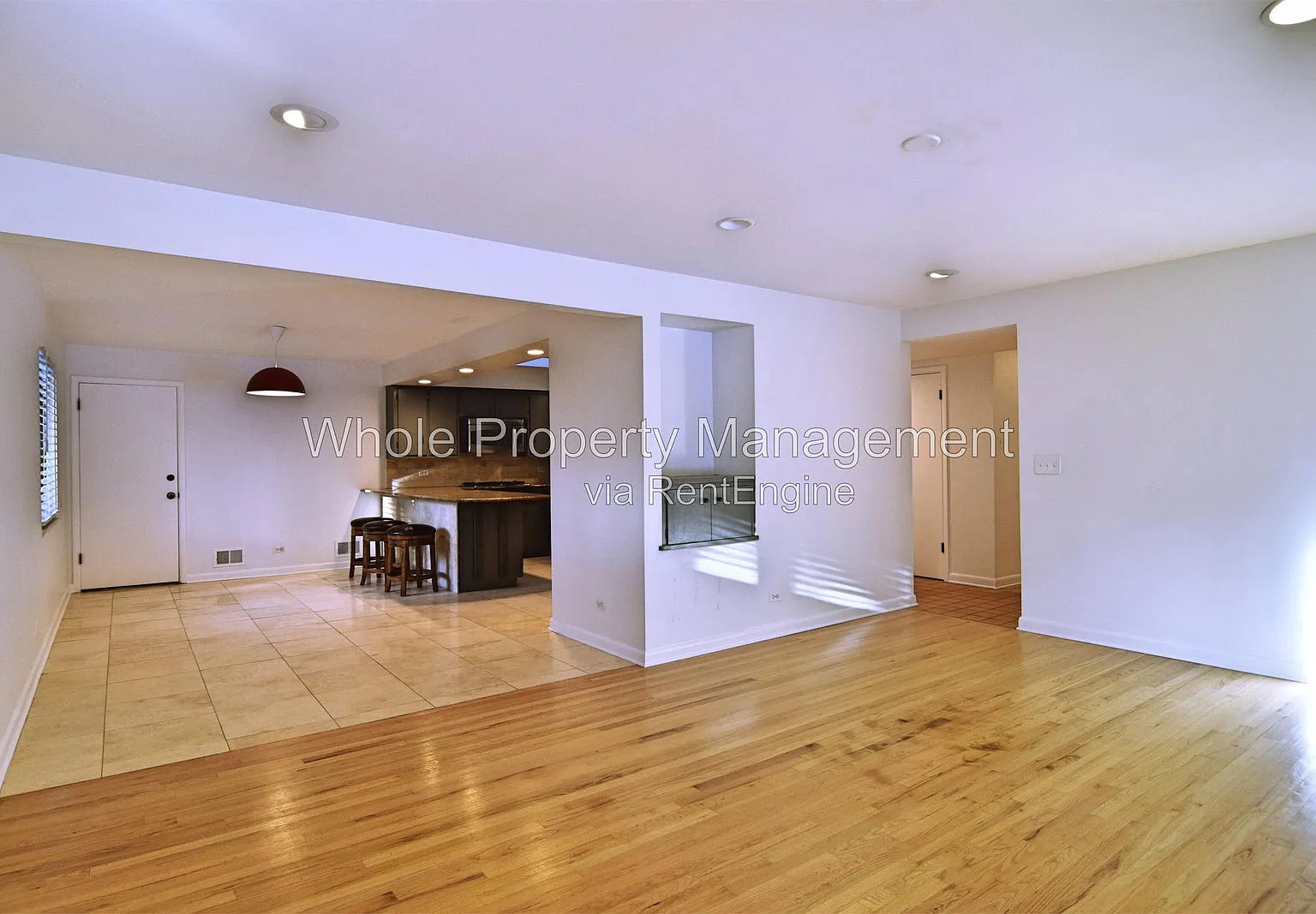 5 bed, 3.0 bath, 2500 sqft, $3,370 — Photo 4