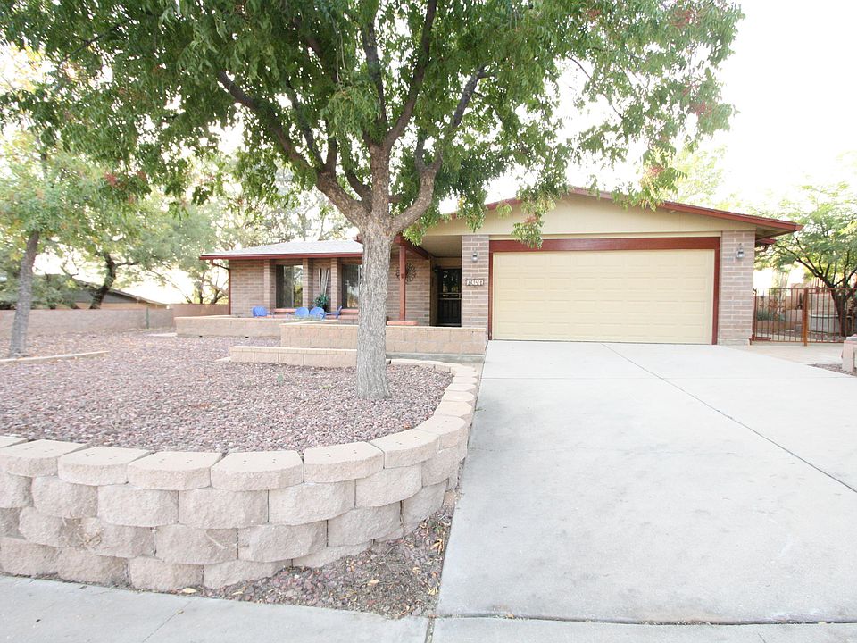 1st image of 3041 W Saint Tropaz Ave