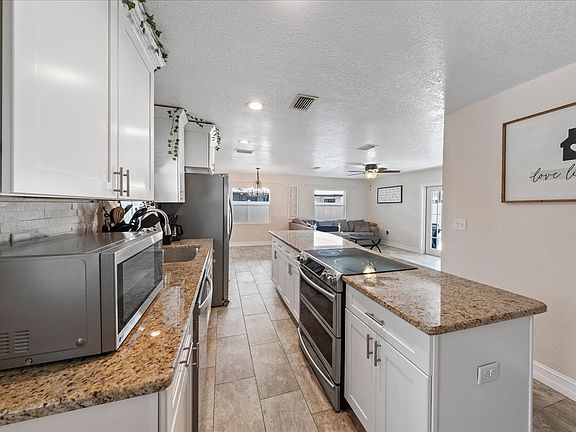 4th image of 2740 Dutton Dr