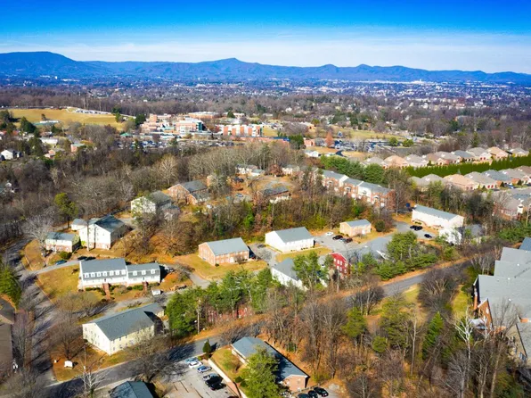 803 King James St SW, Roanoke, VA 24014