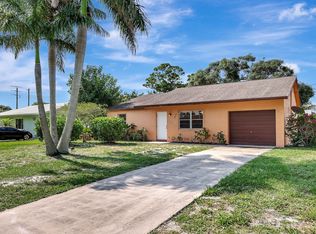 916 SE 8th St, Stuart, FL 34994
