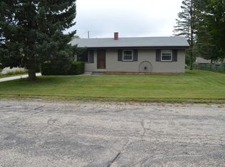 528 Elder Ln, Allenton, WI 53002