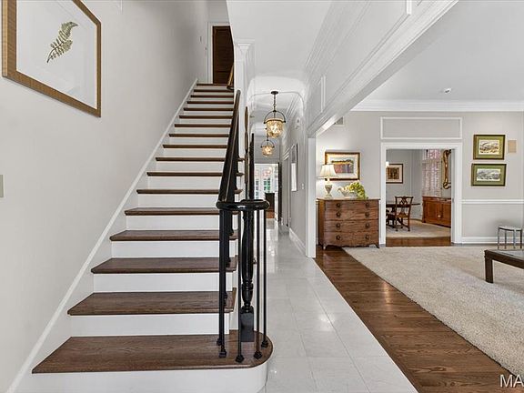 5th image of 312 N Brentwood Blvd Unit 3