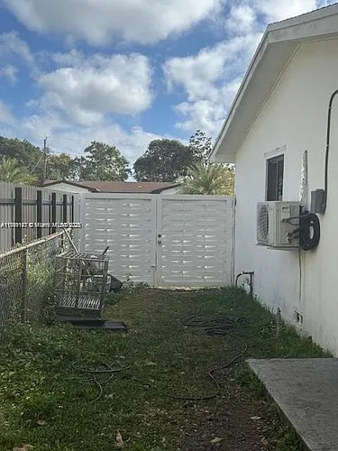 17790 SW 110th Ct Photo 1