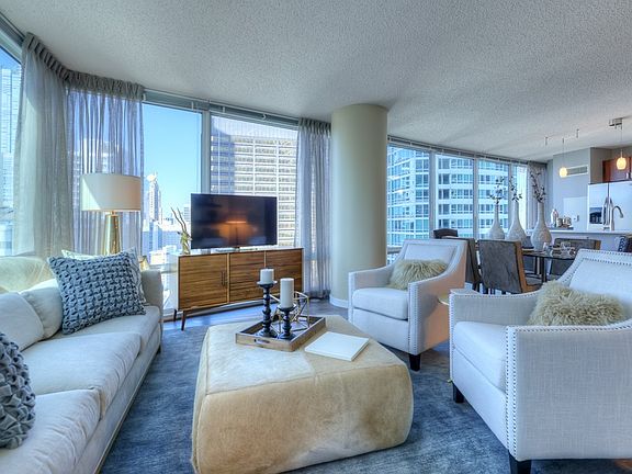 2nd image of 300 E Ohio St #1013