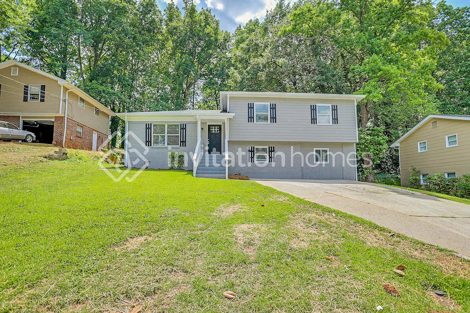 1400 High Meadow Dr Stone Mountain, GA 30083 — Photo 1