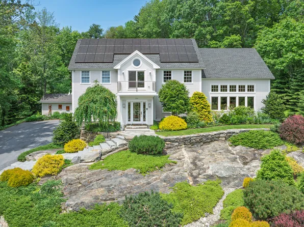 254 Foreside Road, Cumberland, ME 04110