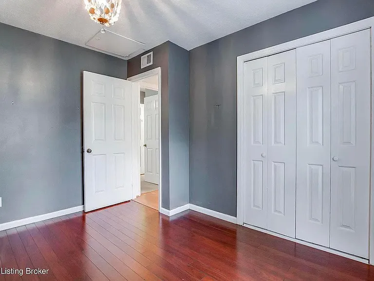 705 Marquette Dr — Photo 23