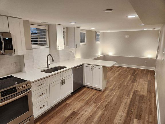 2nd image of 1369 N Ogden St APT 3