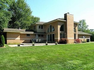 3011 Middlebury Ln, Bloomfield Hills, MI