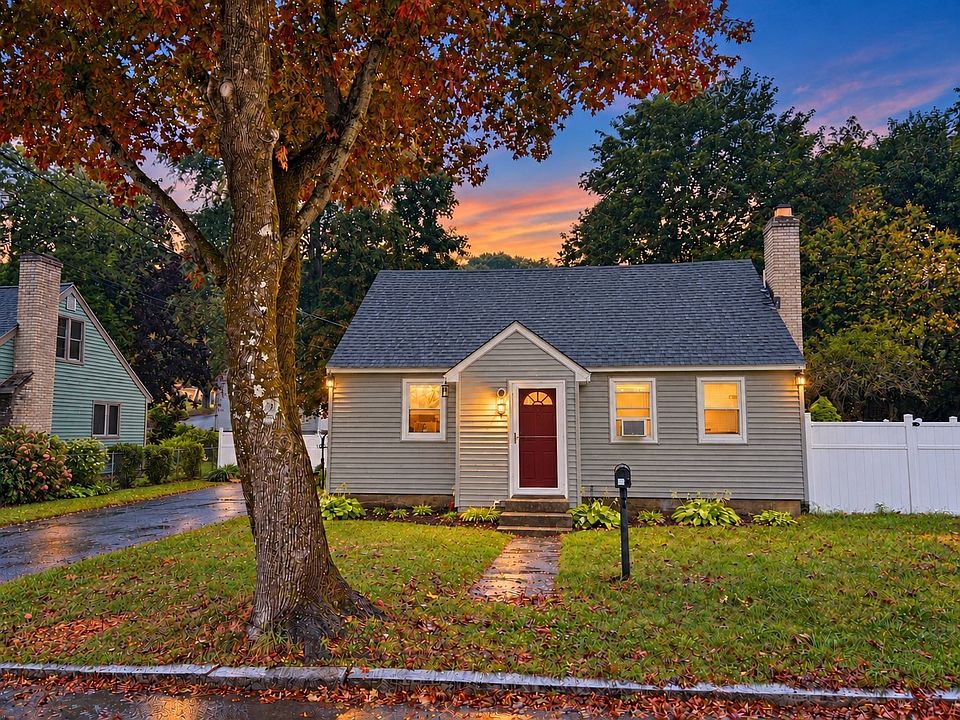 1st image of 30 Amesbury St