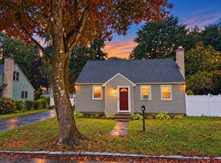 30 Amesbury St, Worcester, MA 01605