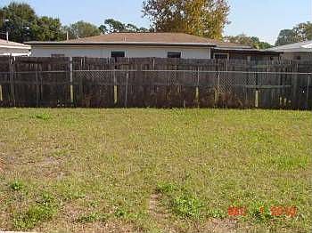 3rd image of 1783 Suffolk Dr