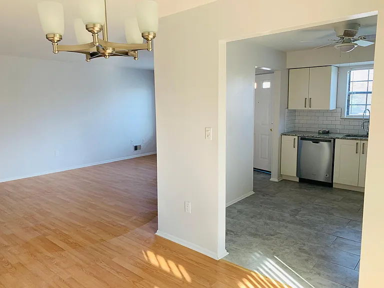 1 Fairway Ct — Photo 3