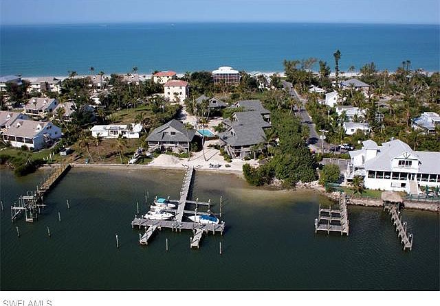 1st image of 15221 Captiva Dr #1-A
