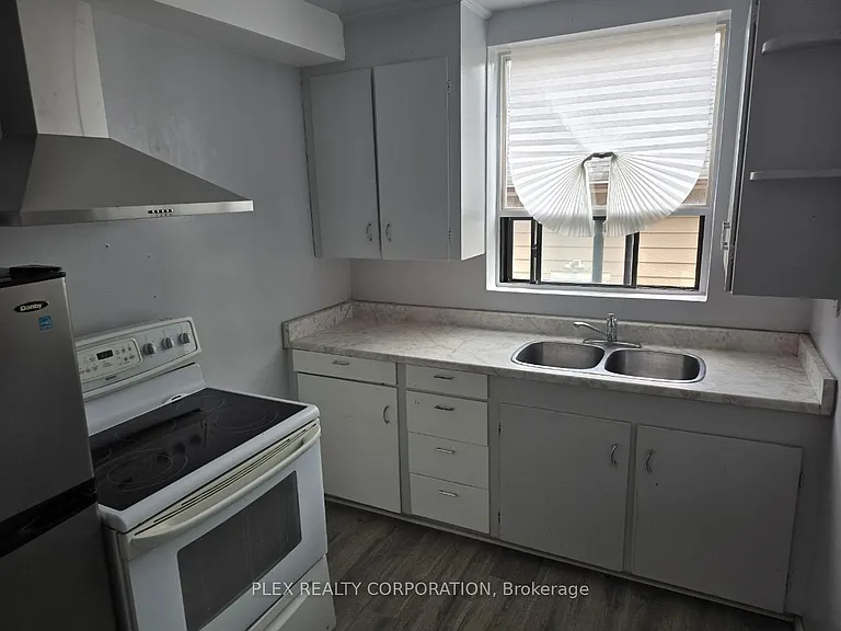 25A Milton St #2 — Photo 7