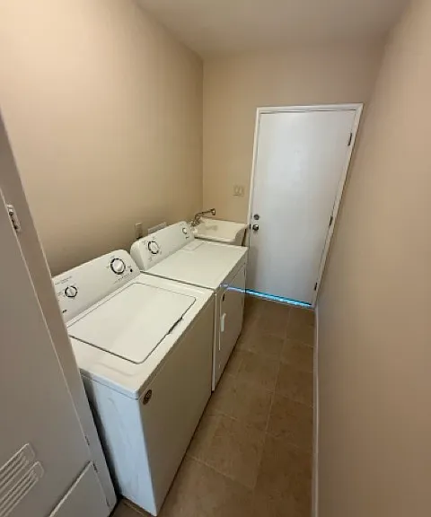 24982 Court St #C — Photo 5