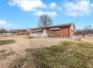 320 Sandra Ave, Saint Charles, MO 63301