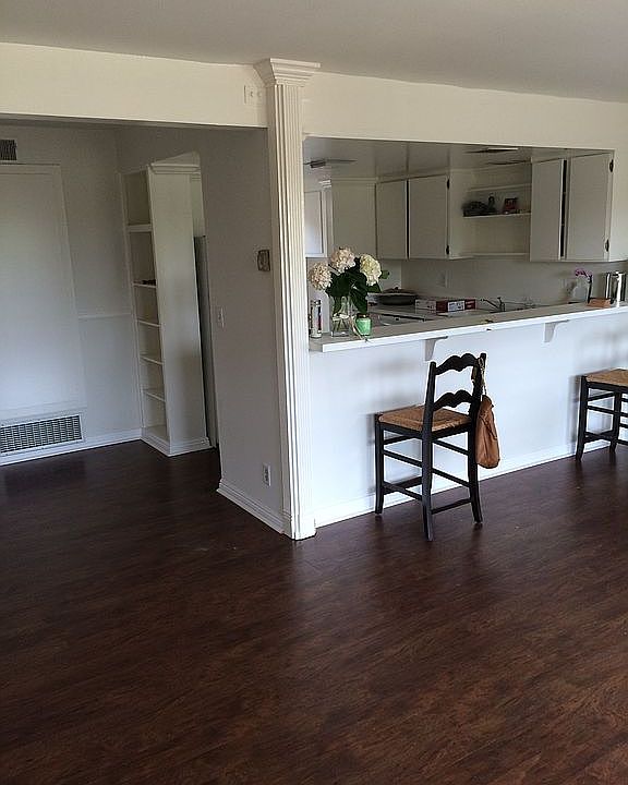2nd image of 113 Avenida Del Presidente #5