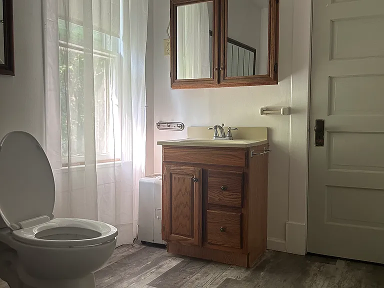 417 W Ferry St — Photo 11