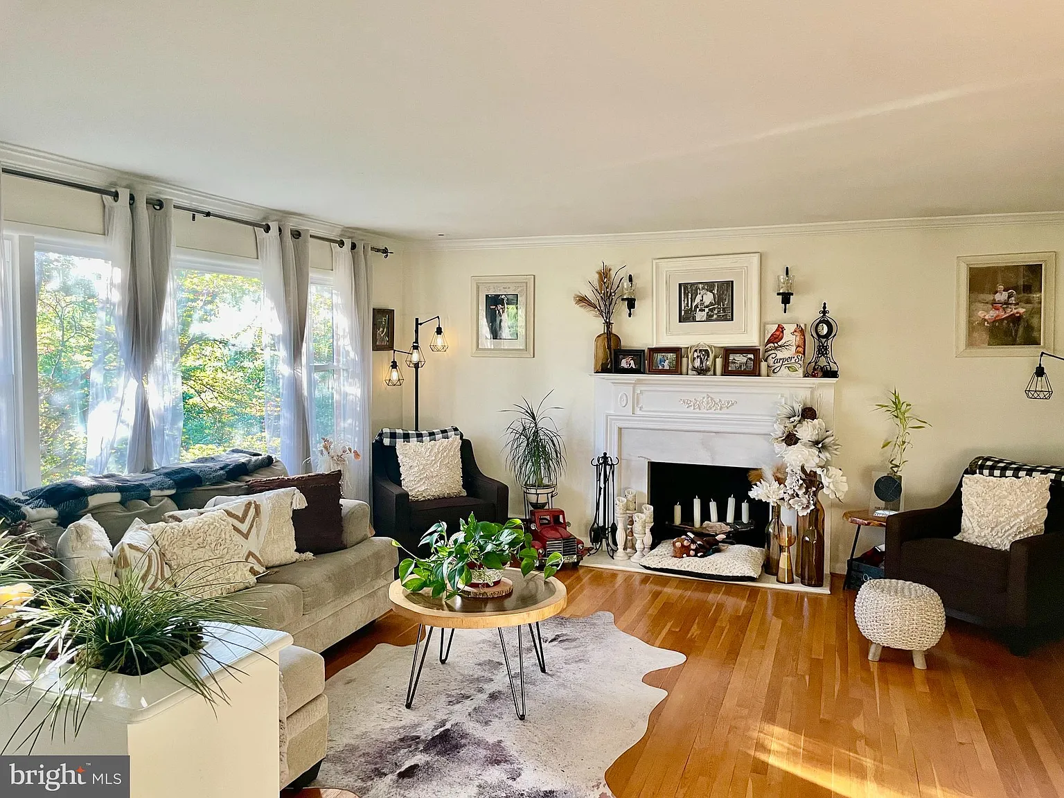4 bed, 3.0 bath, 2820 sqft, $5,750 — Photo 4