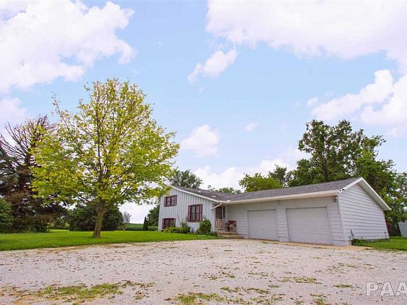 3rd image of 1527 County Road 1200 E