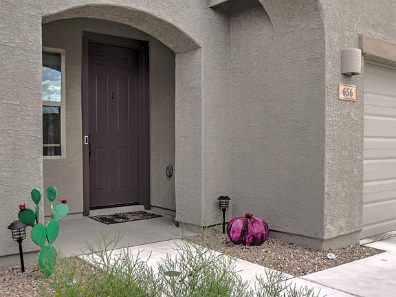 2nd image of 656 N Highlands Grove Ln