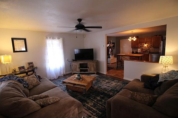 3rd image of 1510 N Fair St