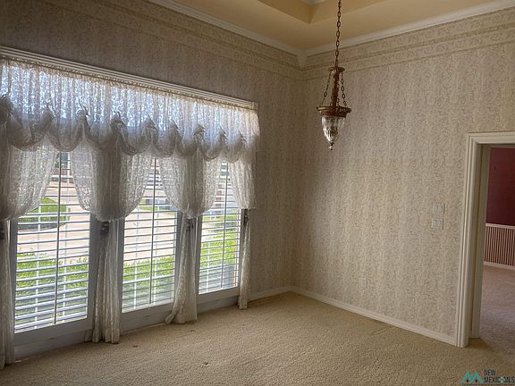 5th image of 104 Waters Ct