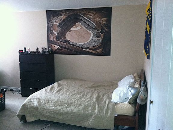2nd image of 1516 Hinman Ave APT 406
