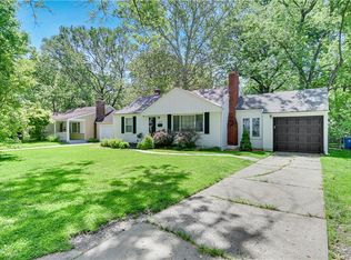 2519 W 78th St, Prairie Village, KS 66208