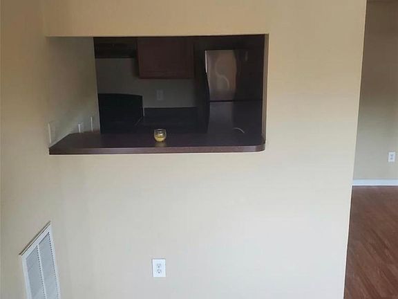 5th image of 8100 Creekbend Dr APT 161