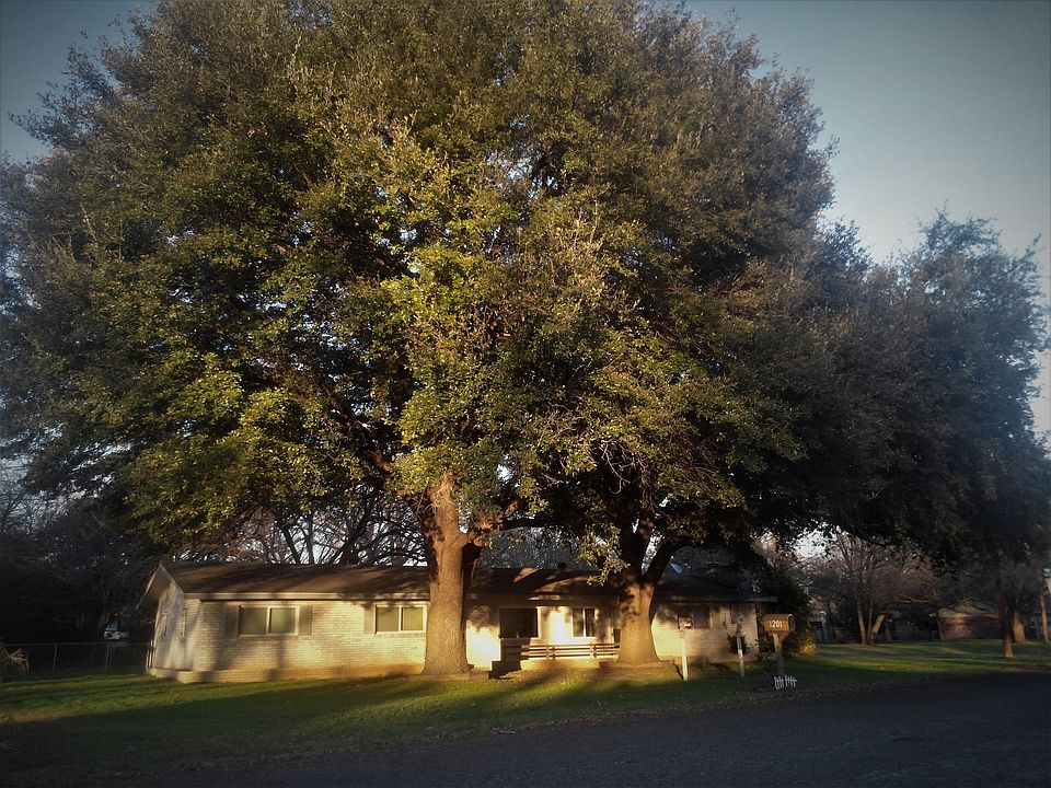 1st image of 1201 Pecan Dr