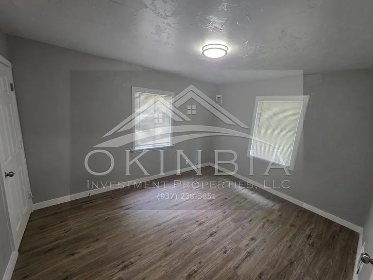 1402 N Euclid Ave — Photo 15