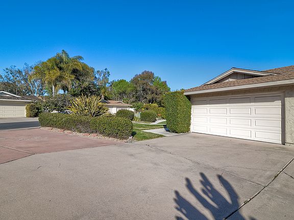2nd image of 3141 Camino Crest Dr