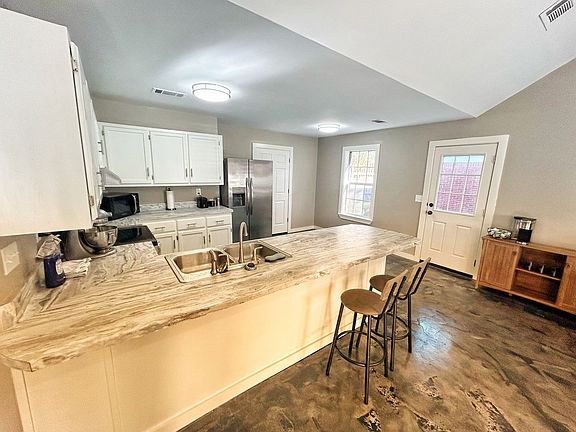4th image of 205 Cotton Creek Cv