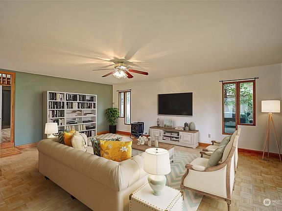 5th image of 391 E Cambrae Dr Drive
