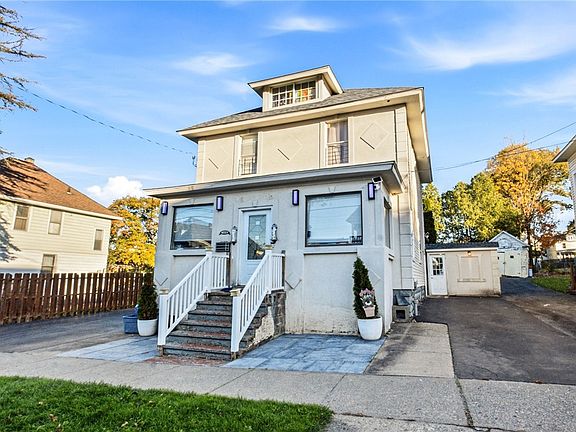 3rd image of 1659 Miller St