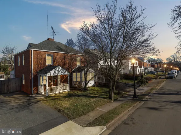 209 S Veitch St, Arlington, VA 22204