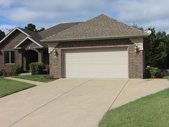 4th image of 5083 E Hackberry St