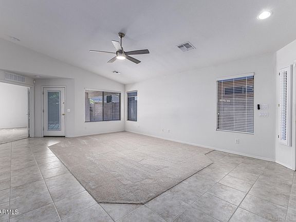 5th image of 15847 W SAGUARO Lane W