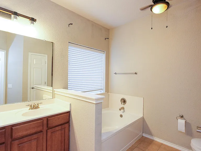 10312 Lone Pine Ln — Photo 21