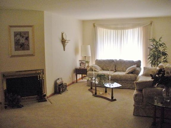 2nd image of 3590 Shady Ln